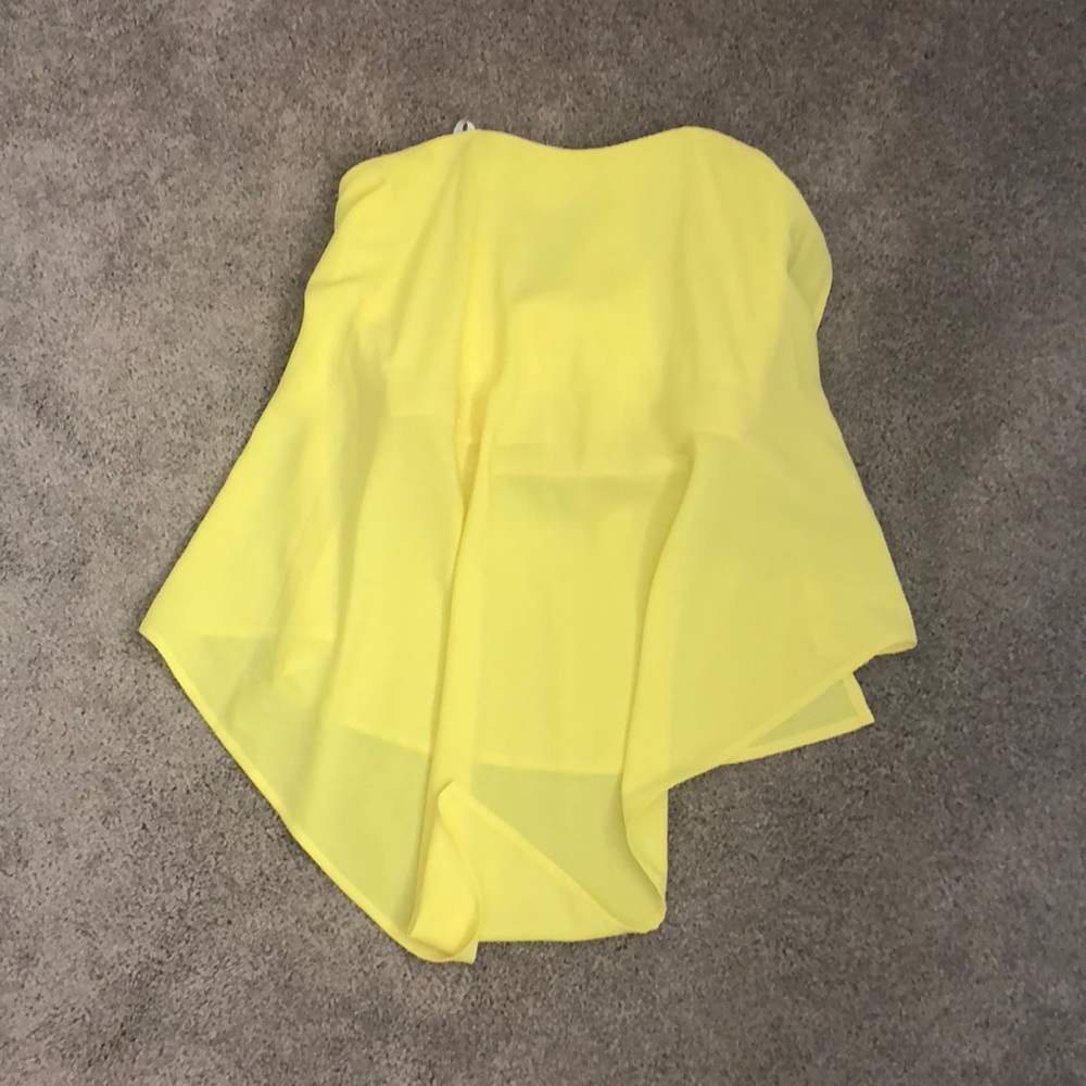 Yellow strapless top
